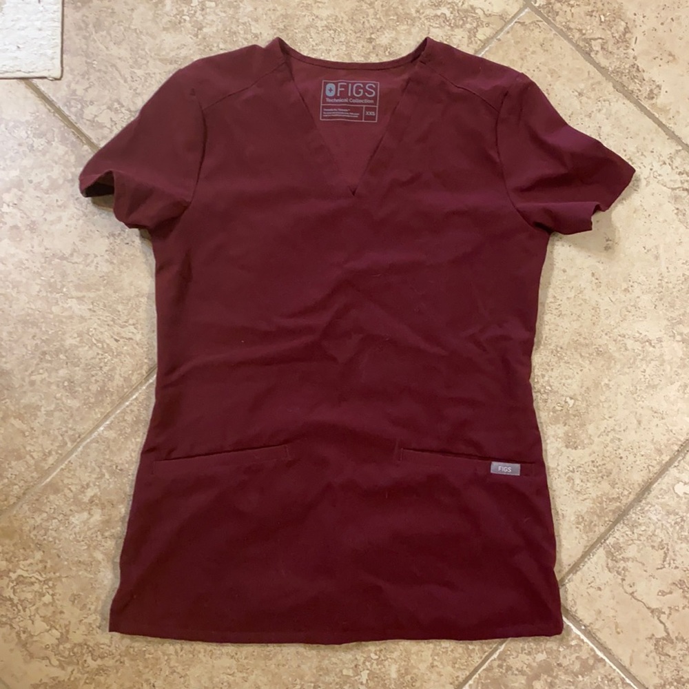 FIGS Casma Scrub Top- Burgundy
